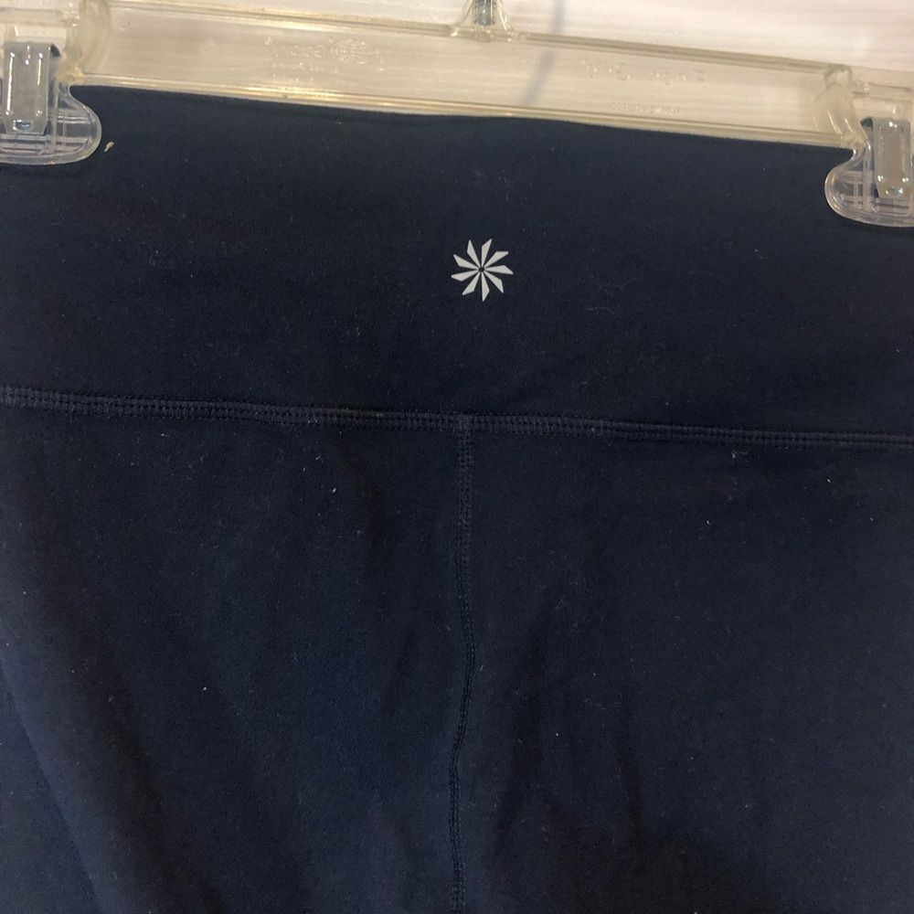 Athleta navy blue Capri length workout leggings size medium - Picture 4 of 7